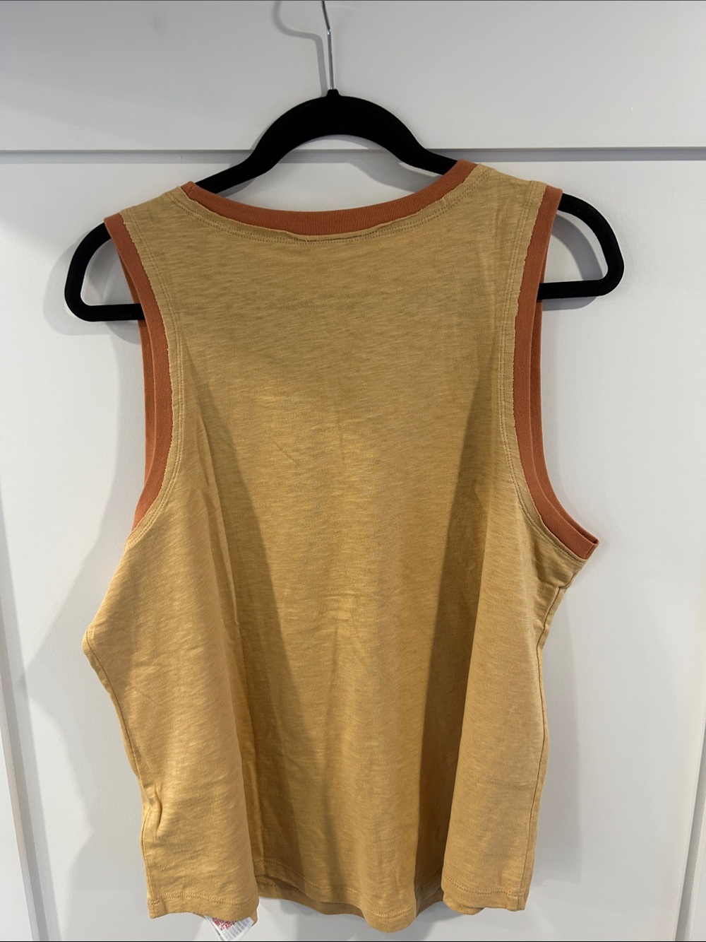 NWT Disney Mustard Yellow & Rust Castle Graphic Tank Top - Women’s XL - Picture 6 of 8